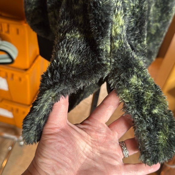 NWT LuLaRoe Nancy Half Zip Pullover SO SOFT Green Black Size Large - Picture 4 of 11